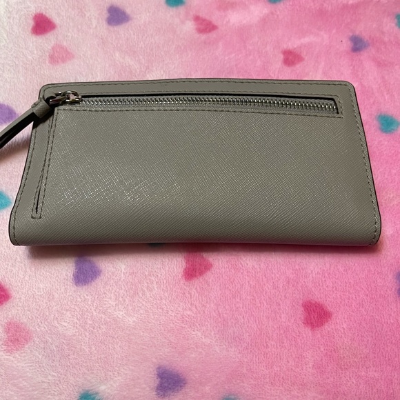 Kate Spade - Picture 3 of 3